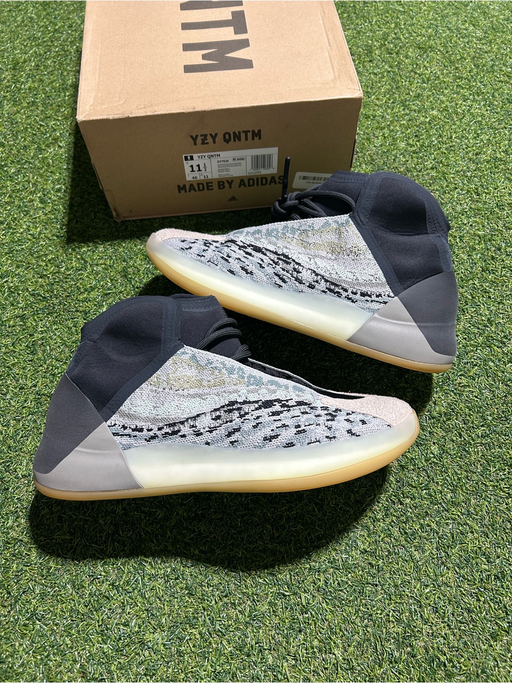 Mens Adidas Yeezy Yzy Qntm